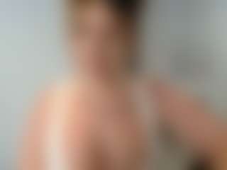 British milf jessica Lou's Live Sex Cam Show