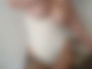 British milf jessica Lou's Live Sex Cam Show