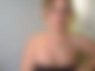 British milf jessica Lou's Live Sex Cam Show