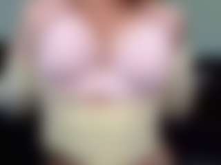 British milf jessica Lou's Live Sex Cam Show