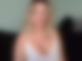 British milf jessica Lou's Live Sex Cam Show