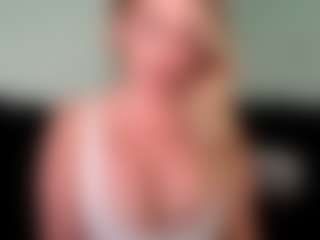 British milf jessica Lou's Live Sex Cam Show