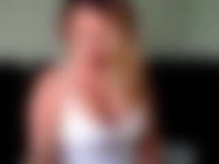 Live cam show with British milf jessica Lou - Wet on slutload