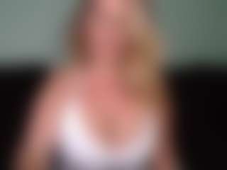 Live cam show with British milf jessica Lou - Fingering White on Soda Cam | united kingdom