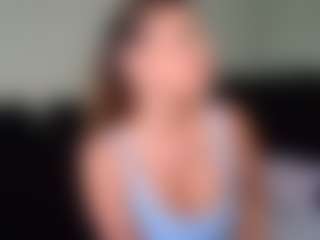Live cam show with British milf jessica Lou - Big Tits Curvy on Hubzter Live