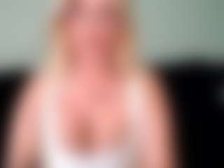 British milf jessica Lou's Live Sex Cam Show