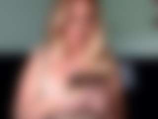Live cam show with British milf jessica Lou - Cum on SinfulBabes