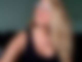 Live cam show with British milf jessica Lou - Oil on Camsoda