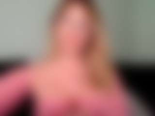 British milf jessica Lou's Live Sex Cam Show