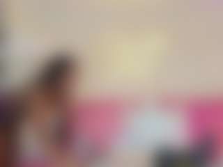 Live cam show with Daniela Price - Flashing on Fling VIP Chat