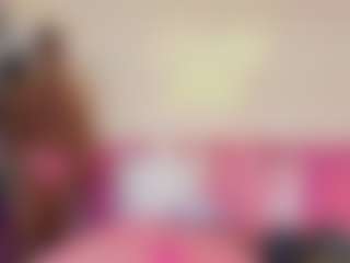 Live cam show with Daniela Price - Ebony Squirt on Camsoda | colombia