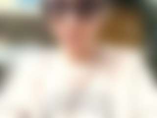 Live cam show with Sarah Peterson - Brown Hair on AdultVida.com
