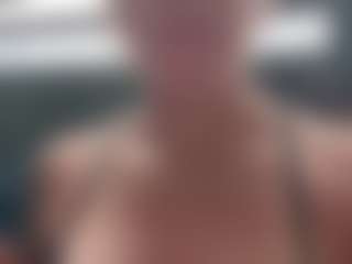 Sarah Peterson's Live Sex Cam Show