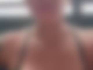 Sarah Peterson's Live Sex Cam Show
