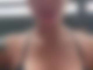Sarah Peterson's Live Sex Cam Show