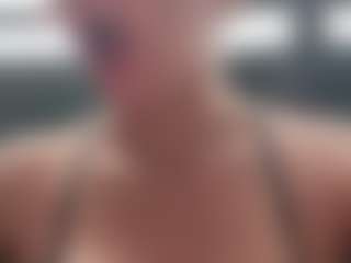 Sarah Peterson's Live Sex Cam Show