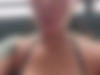 Live cam show with Sarah Peterson - Mobile on camtv