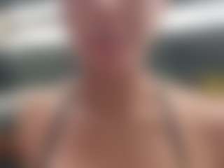 Sarah Peterson's Live Sex Cam Show