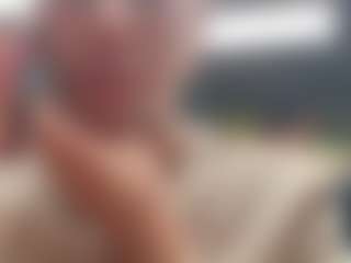 Live cam show with Sarah Peterson - Blowjob on alttransgirls