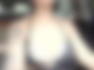 Live cam show with Sarah Peterson - Naked on Latina Girls