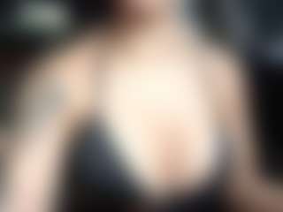 Live cam show with Sarah Peterson - Big Tits on SxyPornLive