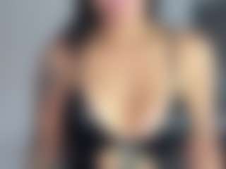Live cam show with Sarah Peterson - Brown Hair on justonemore.cc