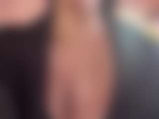 Live cam show with Sarah Peterson - Toys on Soda Cam