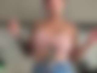 Sarah Peterson's Live Sex Cam Show