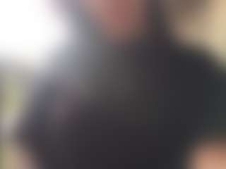 Live cam show with Sarah Peterson - Big Tits on luckytryst.com