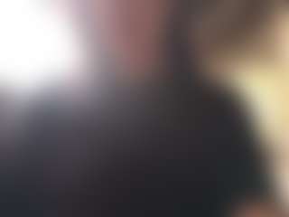 Live cam show with Sarah Peterson - Lesbian on SpunkLive