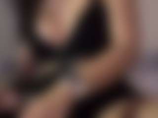 Live cam show with Sarah Peterson - Tease Lovense on Mixed Magazine Live