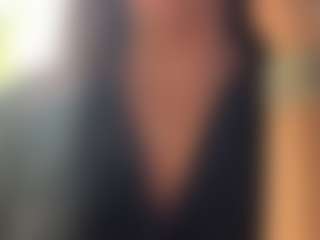 Live cam show with Sarah Peterson - Foot Fetish on wildcum.com
