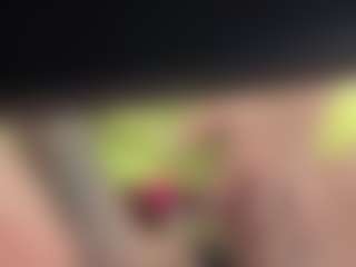 Live cam show with Sarah Peterson - Pornstar Tease on Fling VIP Chat