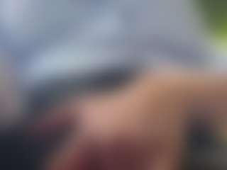 Live cam show with Sarah Peterson - Strip Brown Hair on Camsoda