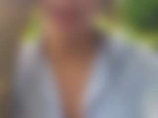 Live cam show with Sarah Peterson - Fingering on AdultVida.com