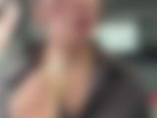 Sarah Peterson's Live Sex Cam Show