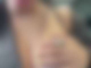 Live cam show with Sarah Peterson - Shake on Dolls Live