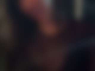 Live cam show with Sarah Peterson - Brown Hair Toys on sexylive.show
