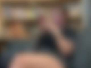Sarah Peterson's Live Sex Cam Show