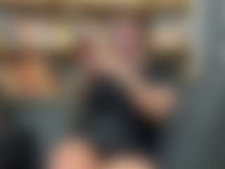 Sarah Peterson's Live Sex Cam Show