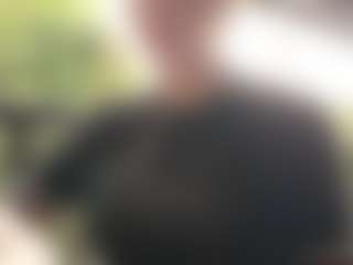 Live cam show with Sarah Peterson - Lovense on AdultVida.com