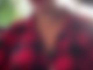 Live cam show with Sarah Peterson - Foot Fetish Brown Hair on CamSodaAdn