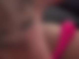 Sarah Peterson's Live Sex Cam Show