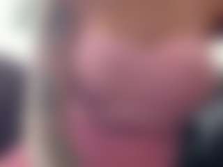 Live cam show with Sarah Peterson - Squirt on CamSodaAdn