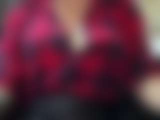 Live cam show with Sarah Peterson - Shaved Pussy Lovense on Milfs Live