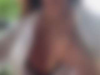Live cam show with Sarah Peterson - Cum on Uber Horny