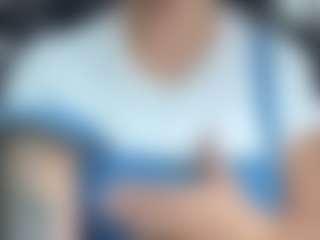 Live cam show with Sarah Peterson - Brown Hair on SinfulBabes