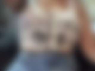 Live cam show with Sarah Peterson - Mobile on Big Tits