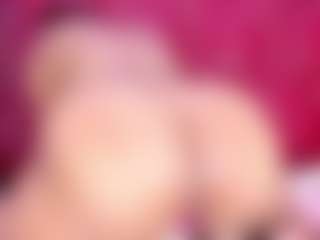 Cynthia's Live Sex Cam Show