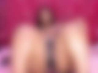Cynthia's Live Sex Cam Show
